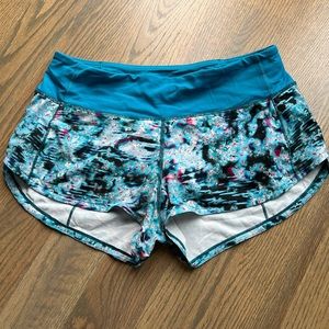 Lululemon Speed Up Short. Pre-owned size 4.